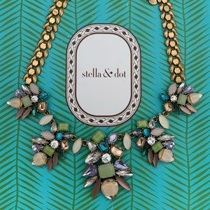 Stella j Dot necklace